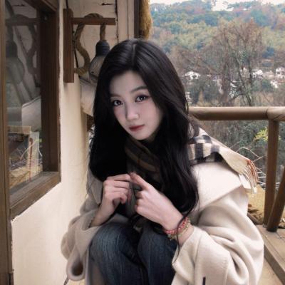 短剧演员曲芷含