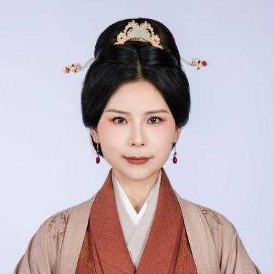 短剧演员薛贝涵