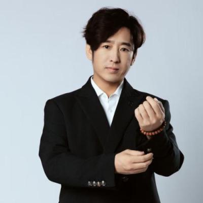 短剧演员王战