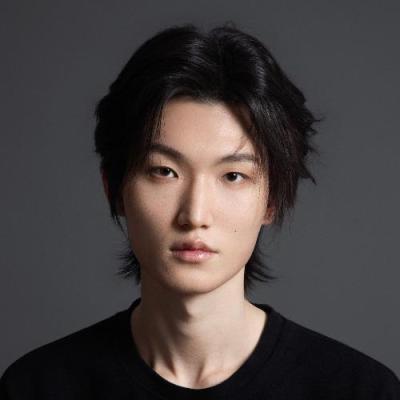 短剧演员张愈昕