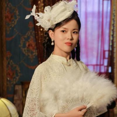 短剧演员张海燕