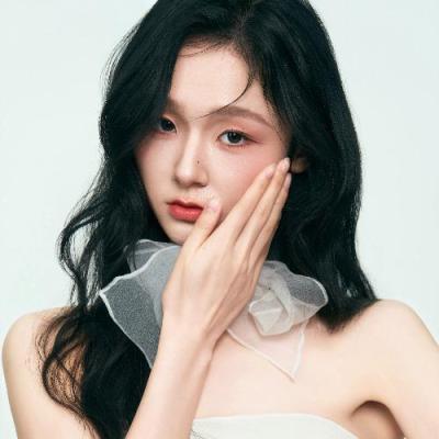 短剧演员李莳也