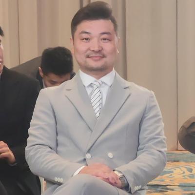 短剧演员郭少举