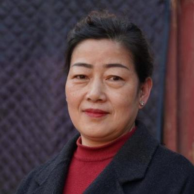 短剧演员妥冬梅