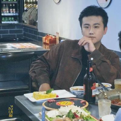 短剧演员贾梓骞