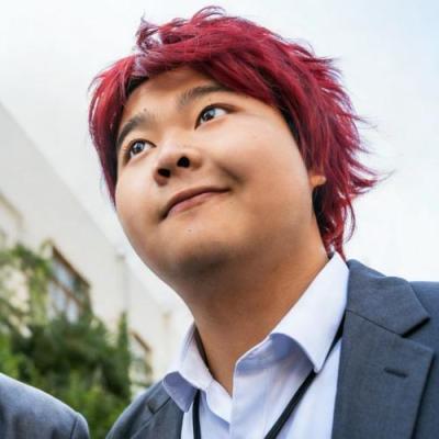 短剧演员李九百