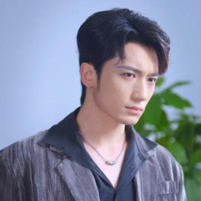 短剧演员梁德状