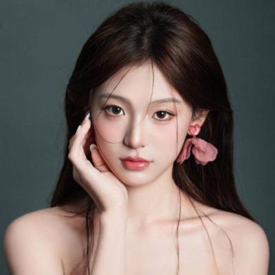 短剧演员李佳睿