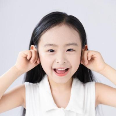 短剧演员郑辰熙