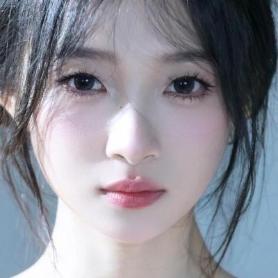 短剧演员谢婉莹