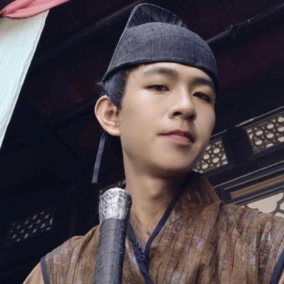 短剧演员闫忠良