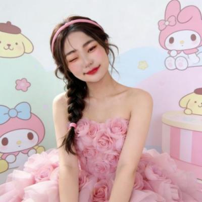 短剧演员康佳佳