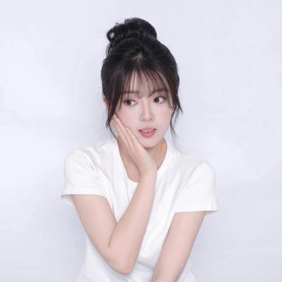 短剧演员李知瑶