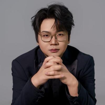 短剧演员侯硕均