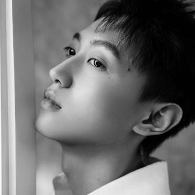 短剧演员张峻夕