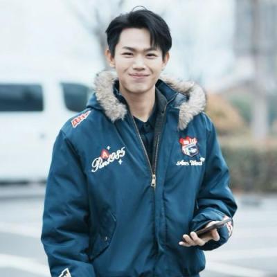 短剧演员张峰硕