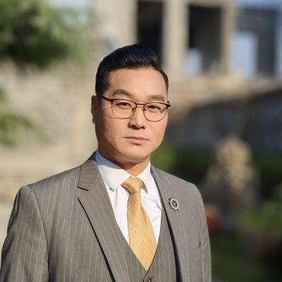短剧演员张昭明