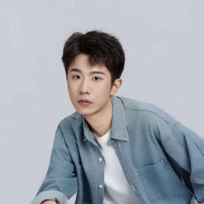 短剧演员董戈政