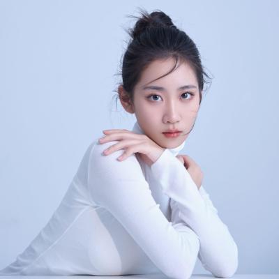 短剧演员沈怡彤