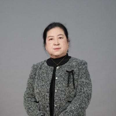 短剧演员程秀兰