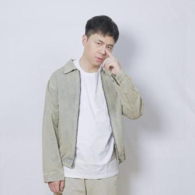 短剧演员青城十三