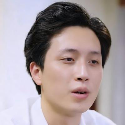 短剧演员皇甫秉和