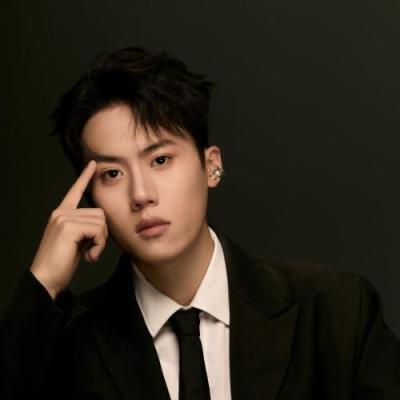 短剧演员王钧熙