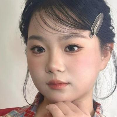 短剧演员娄梓童