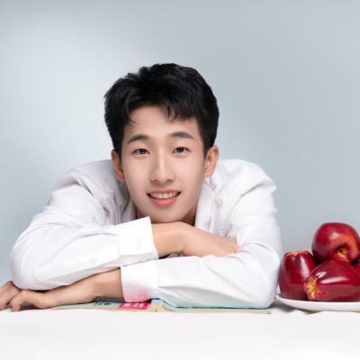 短剧演员左文举