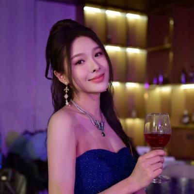 短剧演员周允汐