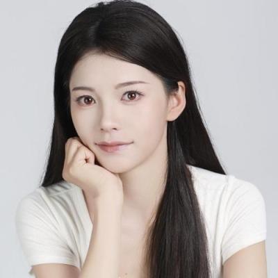 短剧演员张夏菱
