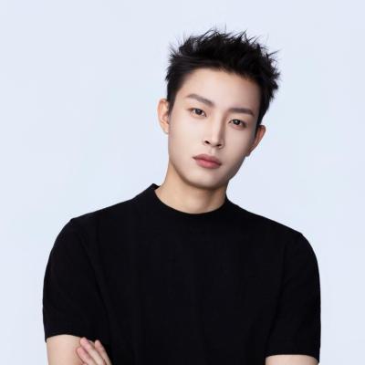 短剧演员郝智峰