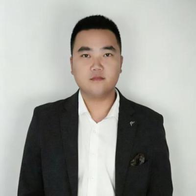 短剧演员王刚