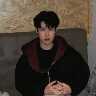 短剧演员裴予秋