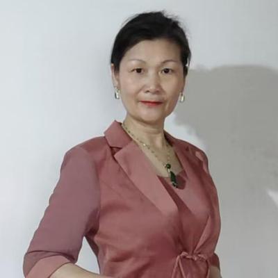 短剧演员黄秀萱