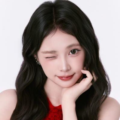 短剧演员张了