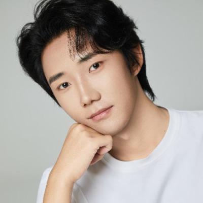 短剧演员巩亚鑫