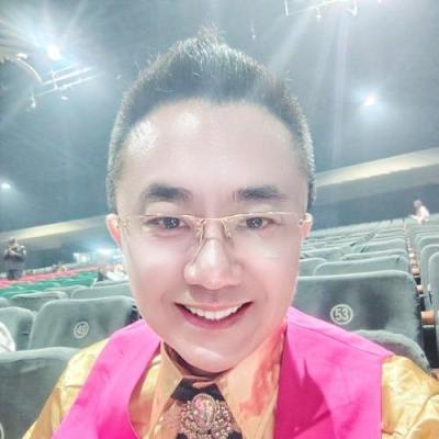 短剧演员揣博学