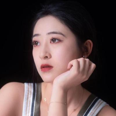 短剧演员郭婧秋