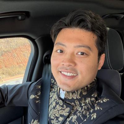短剧演员刘泽