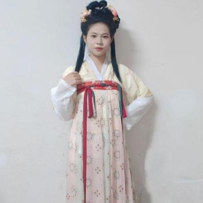 短剧演员姚杉悦