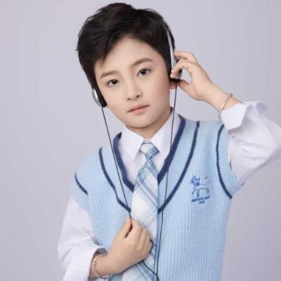 短剧演员谢佳宸