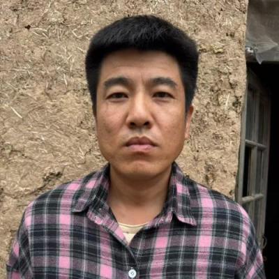 短剧演员刘球