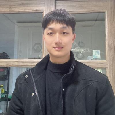 短剧演员志强