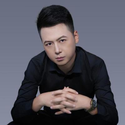 短剧演员初传智