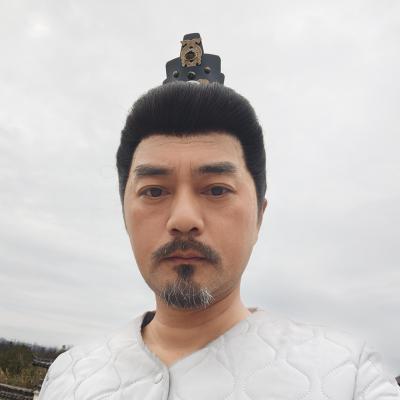 短剧演员初守海