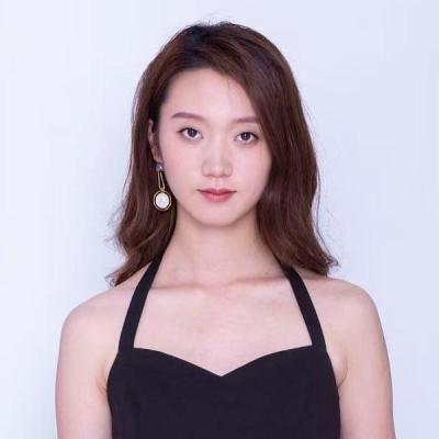 短剧演员魏明月